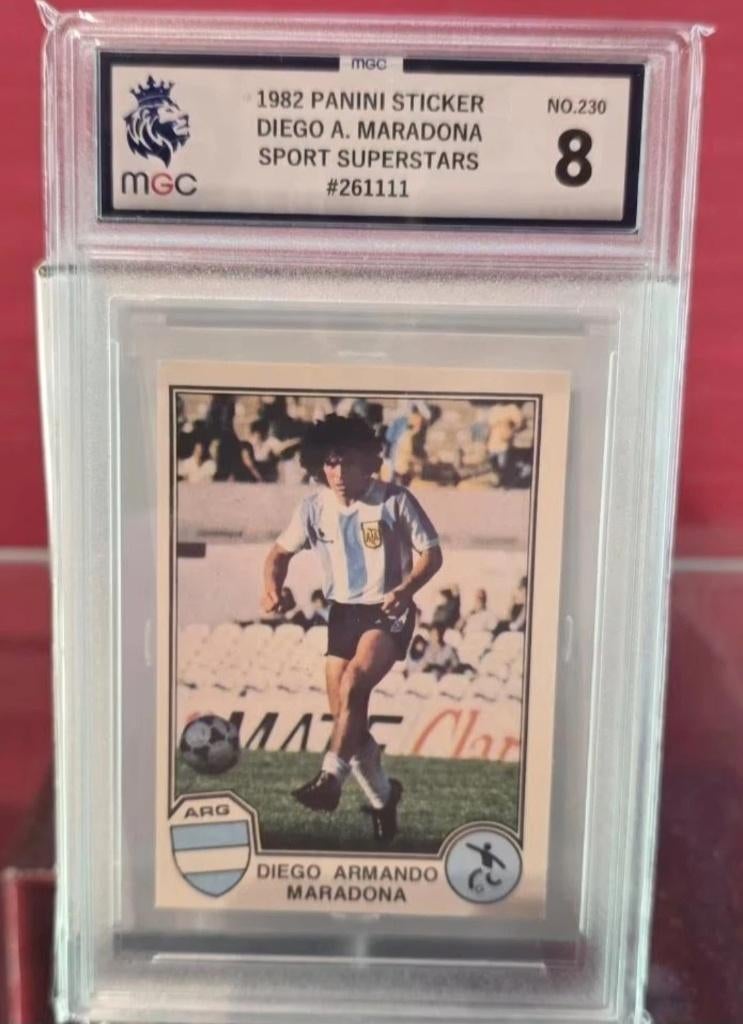 Maradona superstars #230+Panini superstars+Diego Maradona 82, Enlèvement ou Envoi, Comme neuf, Affiche, Image ou Autocollant