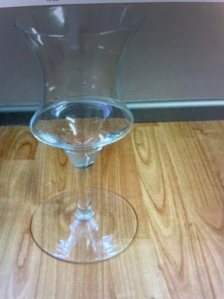 Glazen vaas op voet, Huis en Inrichting, Woonaccessoires | Vazen, Ophalen, Zo goed als nieuw