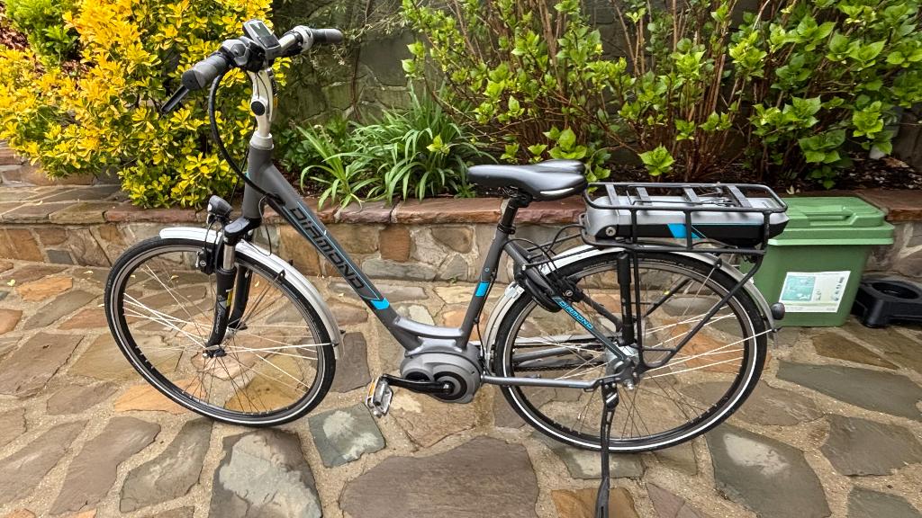 Vélo électrique dame Diamond Liberty easy 50cm, Autres marques, 47 à 51 cm, 50 km par batterie ou plus, Comme neuf