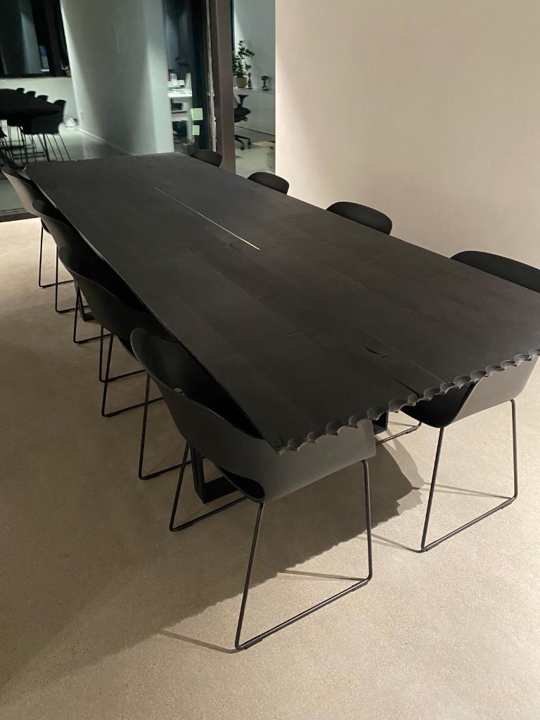 Table bois brûlé noir 3mx1,1m, Maison & Meubles, Moderne - contemporain, Comme neuf, 100 à 150 cm, Enlèvement
