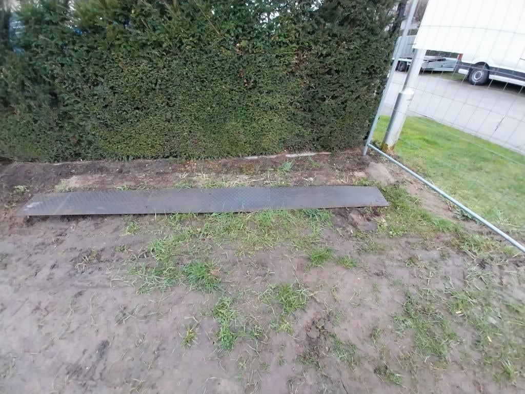 Metalen traanplaat voor op straat, Enlèvement