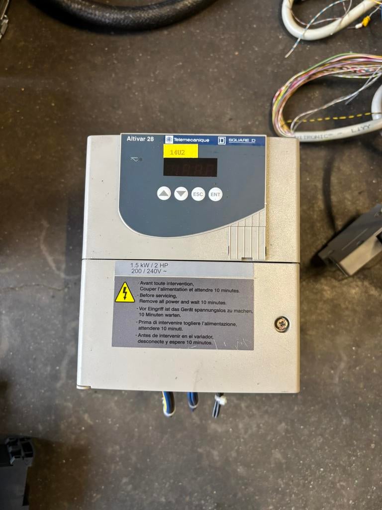 Schneider electric frequentie regelaar frequentiesturing 1,5, Ophalen, Zo goed als nieuw