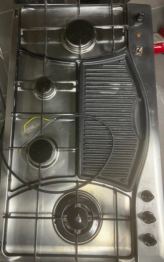 Plaque de cuisson au gaz, Enlèvement, Utilisé, 5 zones de cuisson ou plus