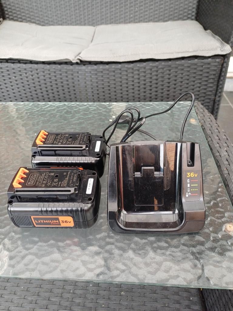 Nouveau chargeur + 2 batteries, Enlèvement, Neuf