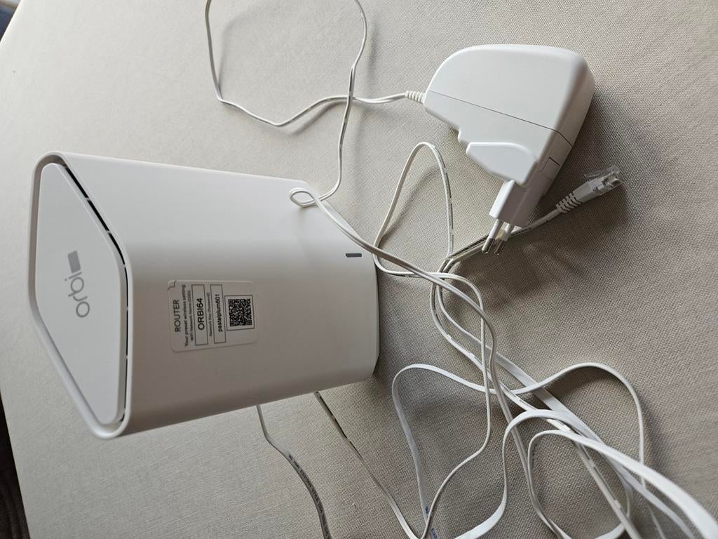Wifi 6 mini Router netgear Orbi64 sxr30, Ophalen of Verzenden, Zo goed als nieuw, Router