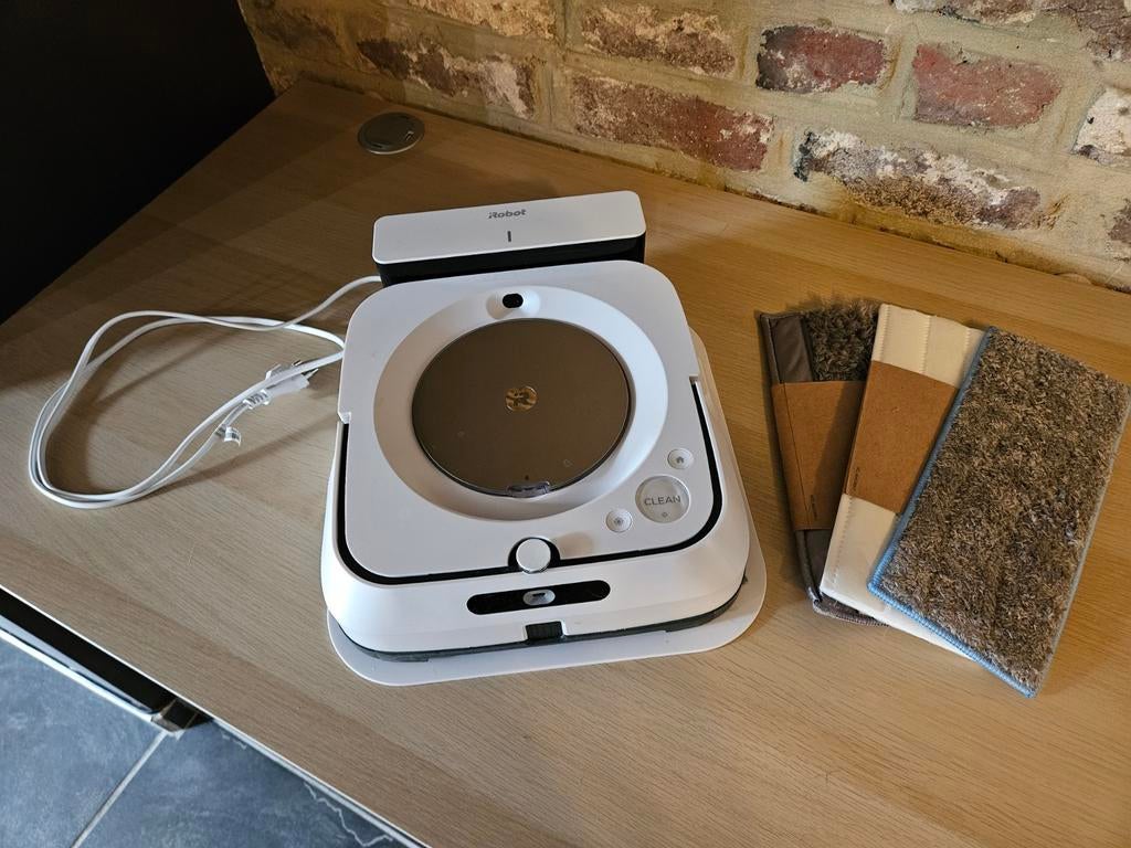 I ROBOT BRAVA JET M6 - LAVEUR DE SOLS ROBOT, Enlèvement ou Envoi, Comme neuf, Aspirateur robot