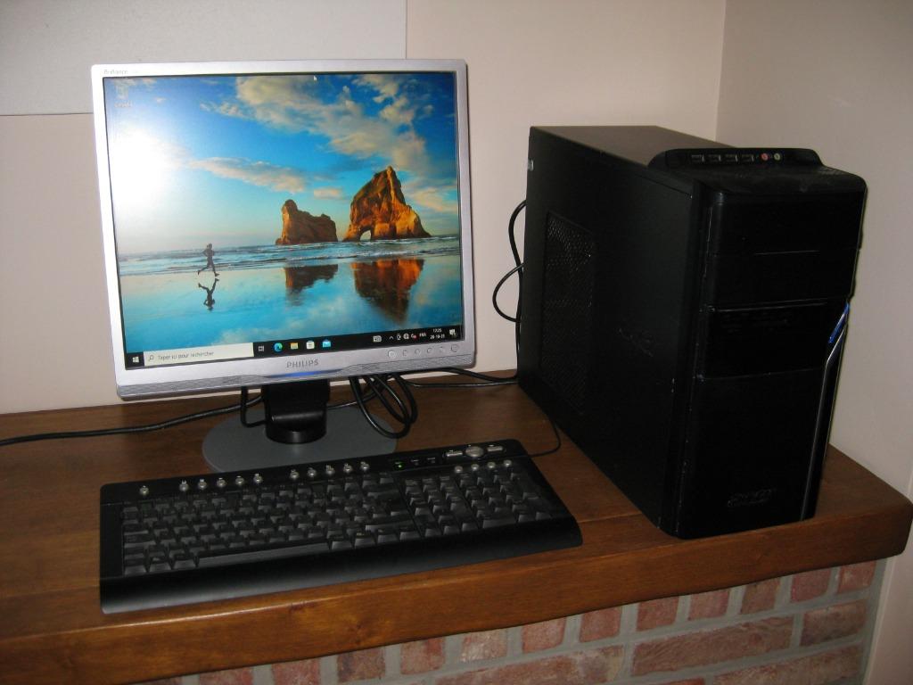 ACER ASPIRE PC (Tower) uitgerust met Windows 10 Professional, 2 tot 3 Ghz, Zo goed als nieuw, 4 GB, Acer