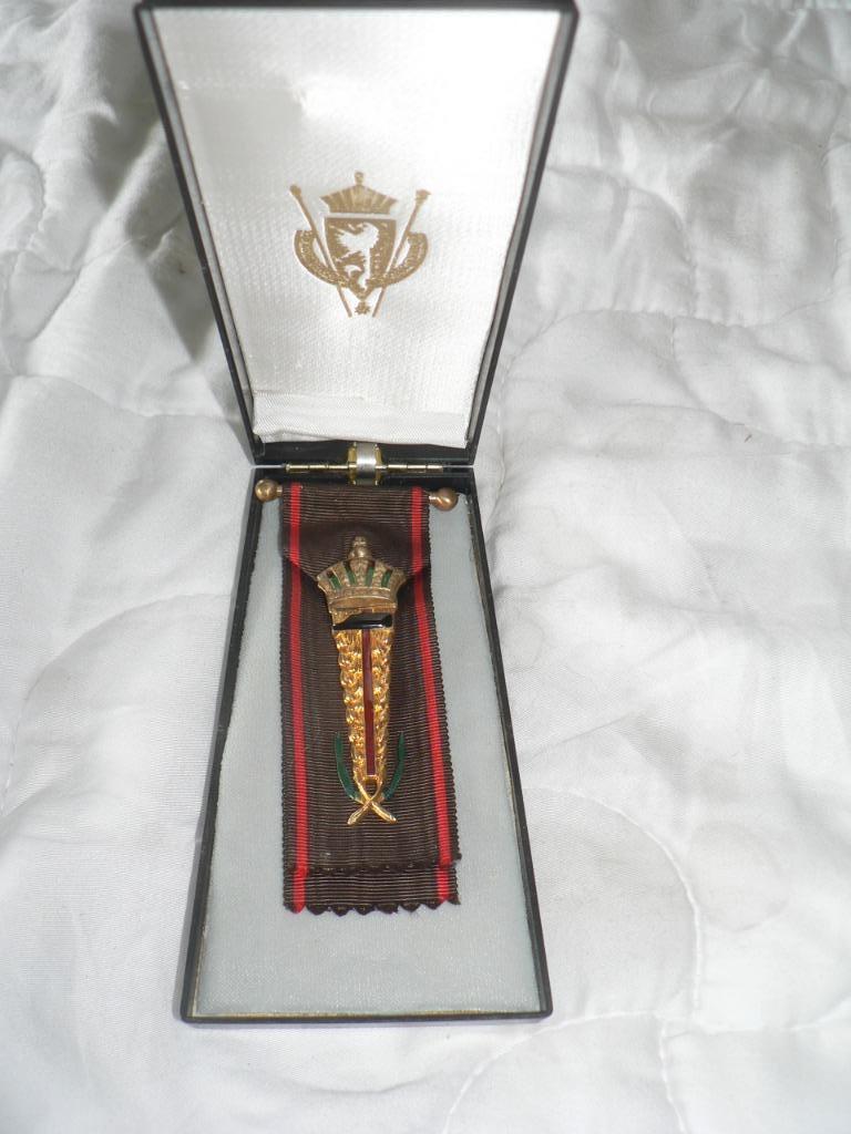 ereteken Medaille van arbeid Goudkleurig, Ophalen of Verzenden, Goud