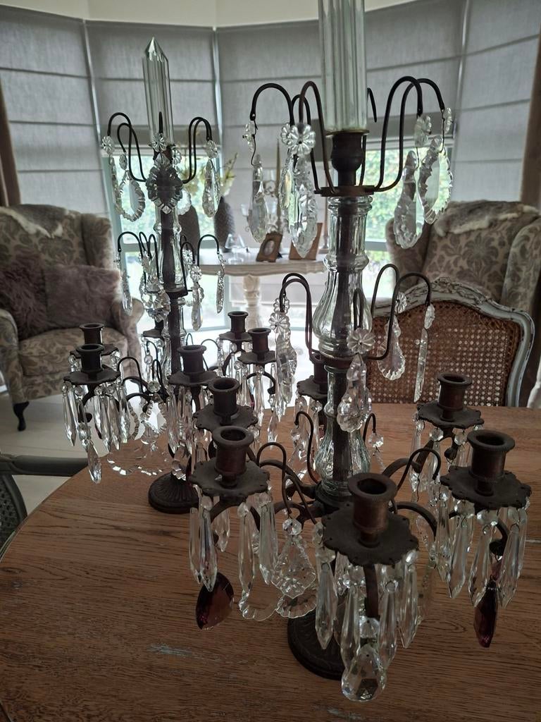 Antieke girandoles, Ophalen