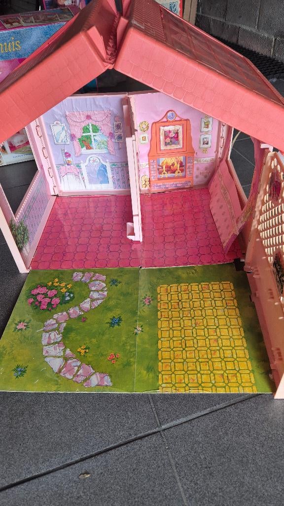 Barbiehuis, Kinderen en Baby's, Speelgoed | Poppenhuizen, Ophalen, Gebruikt, Poppenhuis