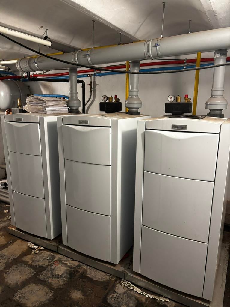 SYSTÈME DE CHAUFFAGE VAILLANT (QUASI NEUF), Bricolage & Construction, Chauffage & Radiateurs, Comme neuf, Enlèvement