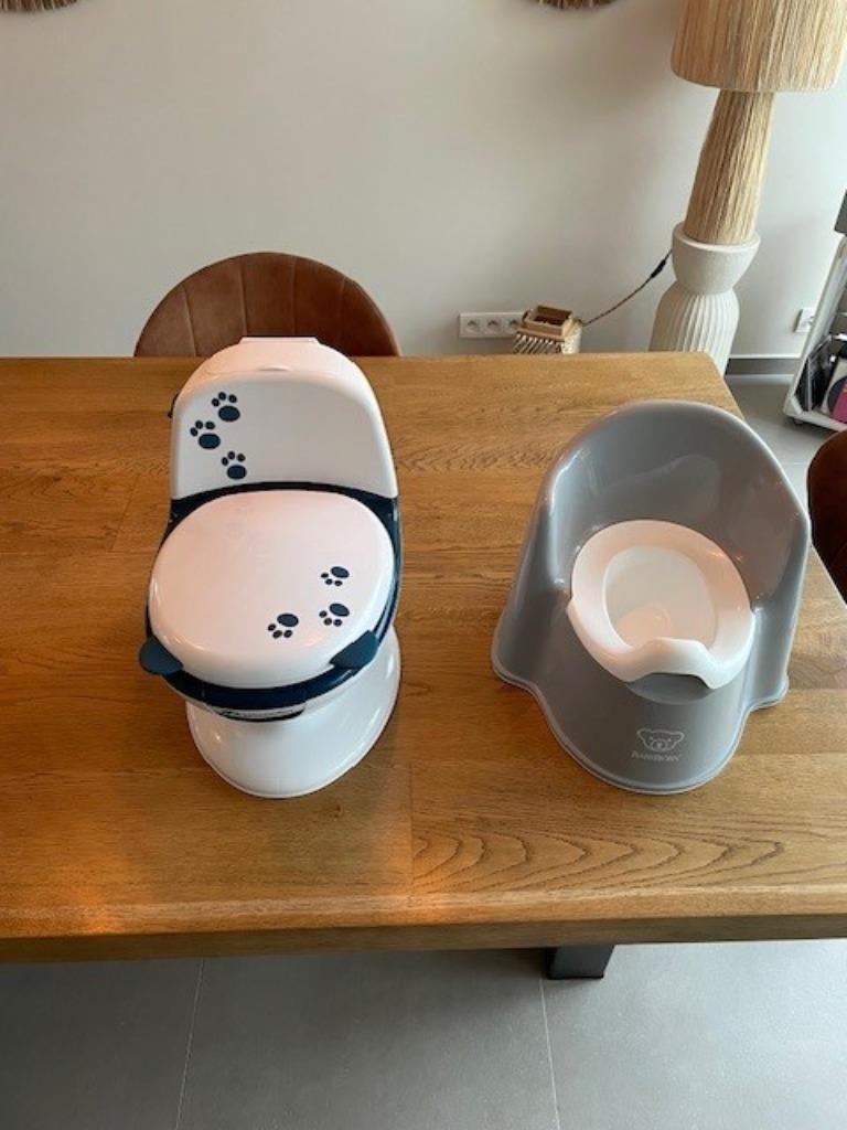 2 x pot à pipi, 1 x BabyBjörn et 1 x mini-toilette avec son, Enlèvement, Comme neuf