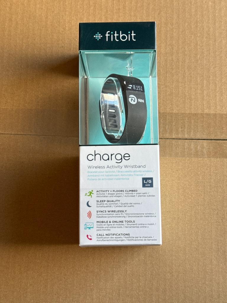 Fitbit-laadactiviteitssensor NIEUW, nooit geopend PRIJS F, Handtassen en Accessoires, Activity trackers, Ophalen of Verzenden