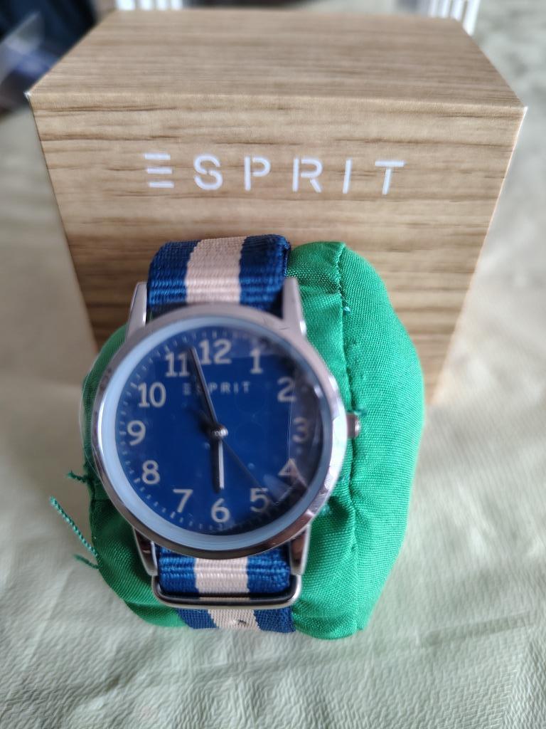 Dames horloge Esprit , blauwe wijzerplaat, Bijoux, Sacs & Beauté, Montres | Femmes, Enlèvement ou Envoi, Neuf, Esprit