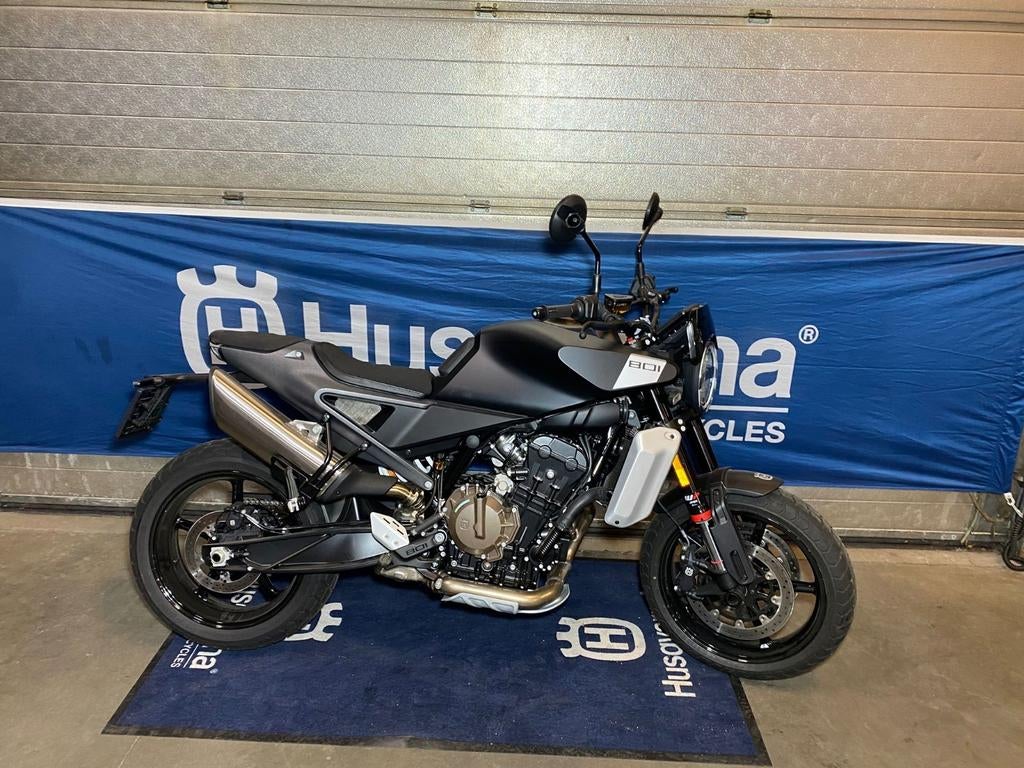 Husqvarna Svartpilen 801 uit voorraad leverbaar