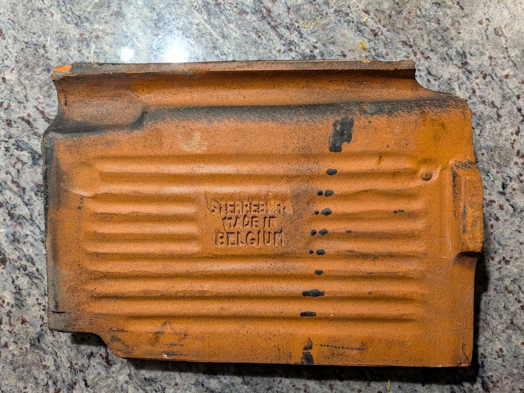 Zwarte dakpannen sterreberg +- 1200 stuks, Doe-het-zelf en Bouw, Dakpannen en Dakbedekking, Ophalen, Dakpannen