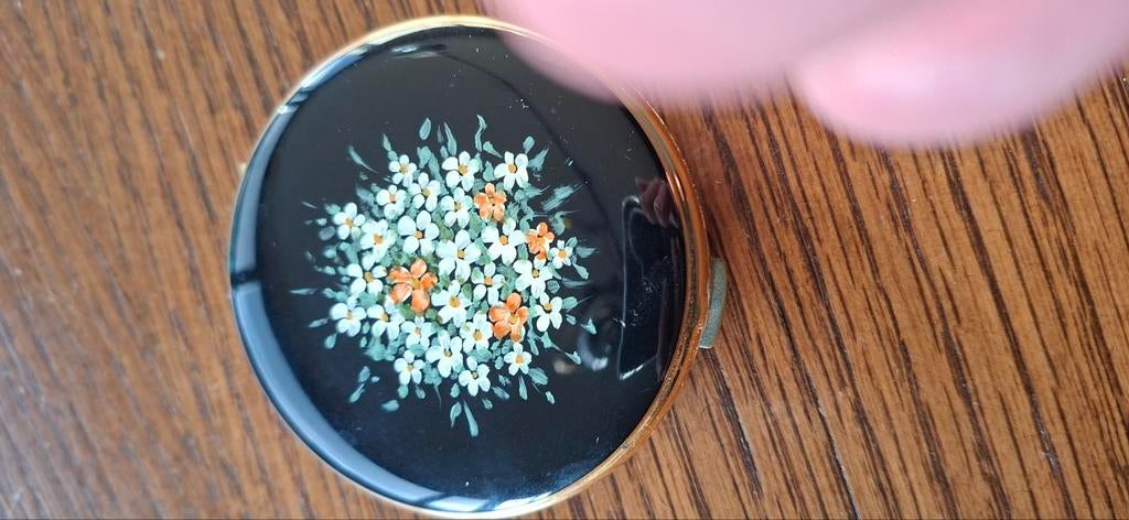 Vintage poederdoos, Ophalen of Verzenden, Zo goed als nieuw