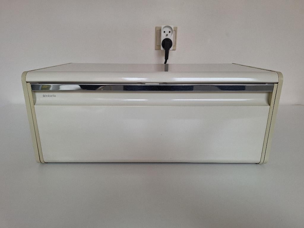 Brabantia broodtrommel met klepdeksel wit brooddoos, Ophalen of Verzenden, Gebruikt