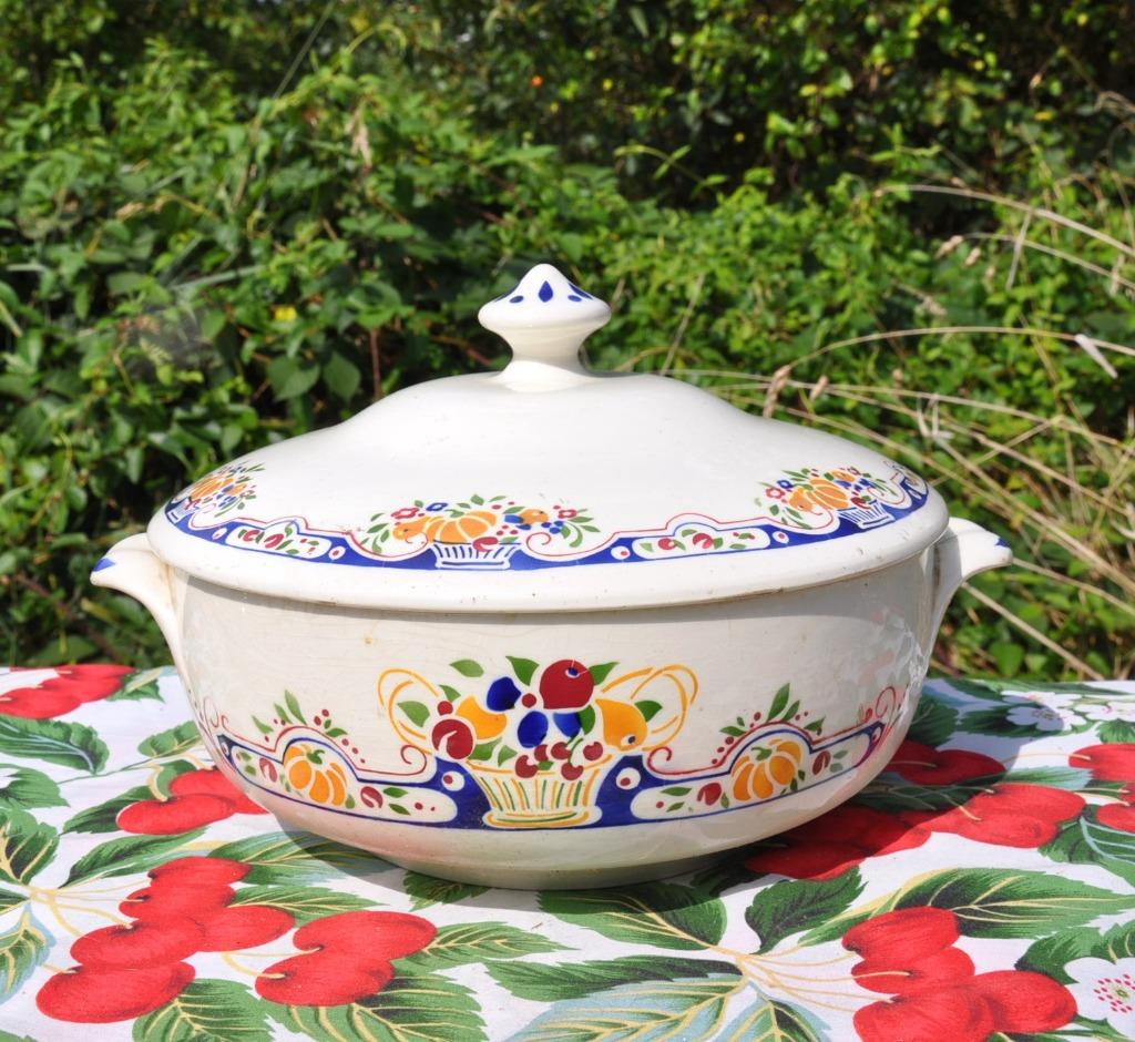 soupiere en faience boch decor fructidor, Antiquités & Art, Enlèvement ou Envoi