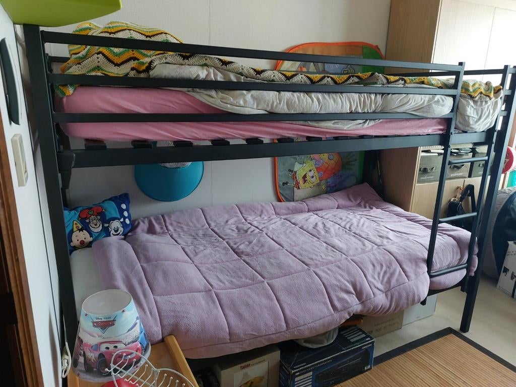 Stapelbed in donkergrijs metaal, Ophalen, Stapelbed