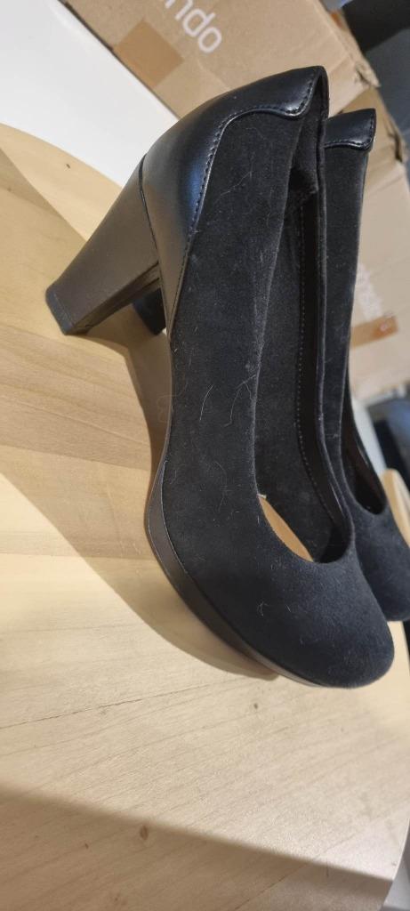 Schoen, pumps van zwart leer en suède, 37 Clarks, Verzenden, Zwart, Zo goed als nieuw, Schoenen met hoge hakken