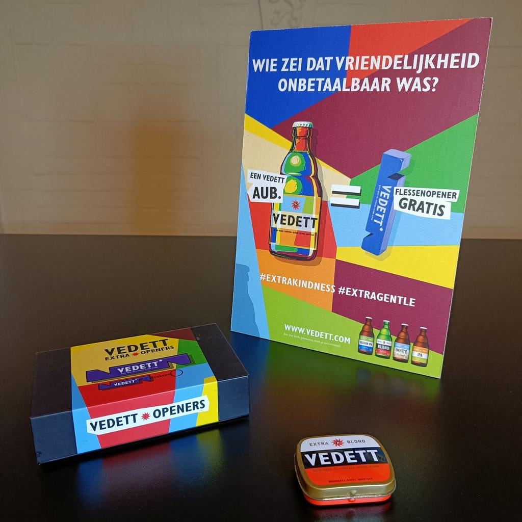 Vedett reclame lotje., Verzamelen, Biermerken, Ophalen of Verzenden, Zo goed als nieuw, Reclamebord, Plaat of Schild, Overige merken