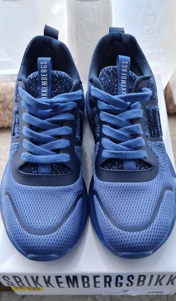 Belles baskets basses Bikkembergs. Pointures 45, Neuf, Baskets, Envoi, Bikkembergs