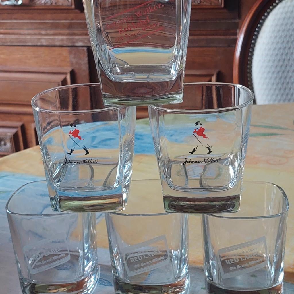 6 glazen johnnie walker red label voor verzamelaars, Verzamelen, Glas en Drinkglazen, Ophalen of Verzenden, Zo goed als nieuw