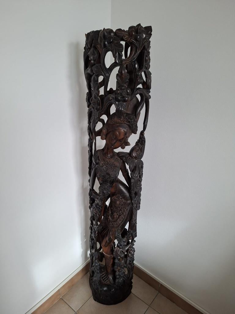 Statue balinaise grande, Enlèvement, Bois, Statue