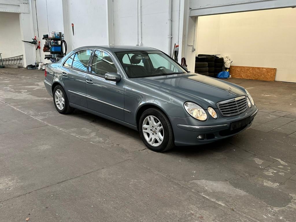 Mercedes Classe E E200 diesel, Autos, Achat, Ordinateur de bord, Entretenue par le concessionnaire, Diesel