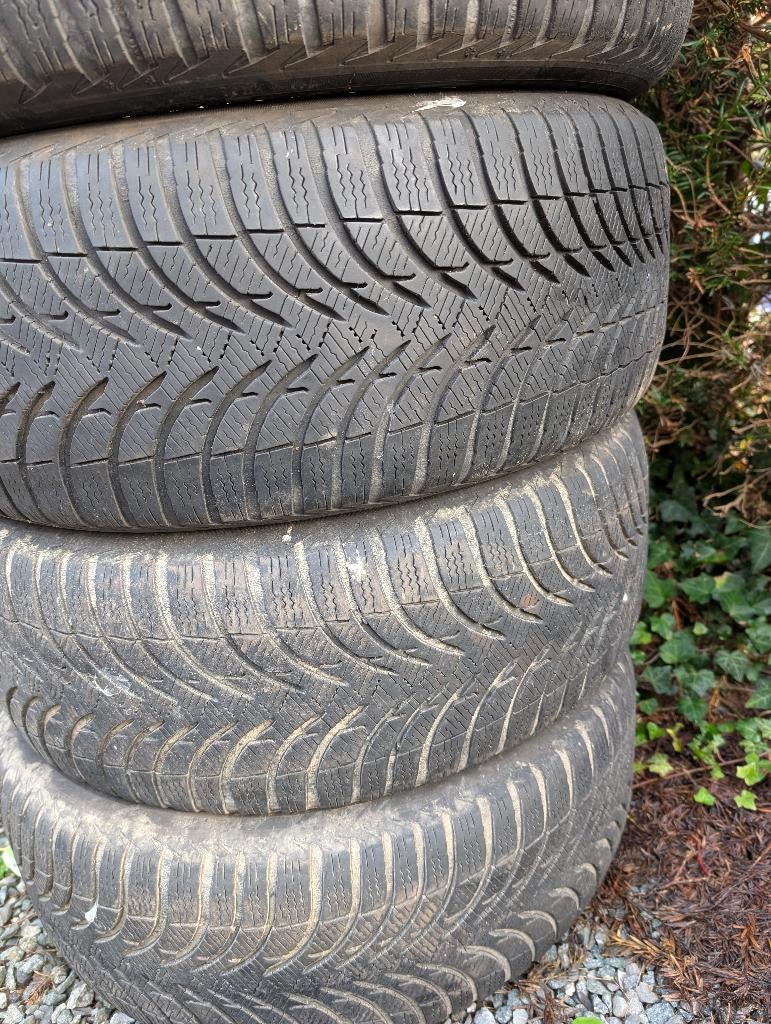 Michelin Primacy 2255516 neige d'hiver 4/5 mm, Autos : Pièces & Accessoires, Pneus & Jantes, Pneus hiver, 16 pouces, Véhicule de tourisme