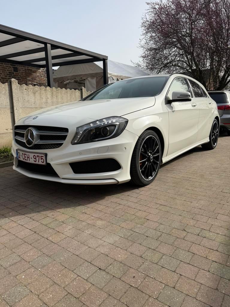 Mercedes A180 + set winterbanden, Auto's, Mercedes-Benz, Voorwielaandrijving, Wit, 1595 cc, 5 deurs