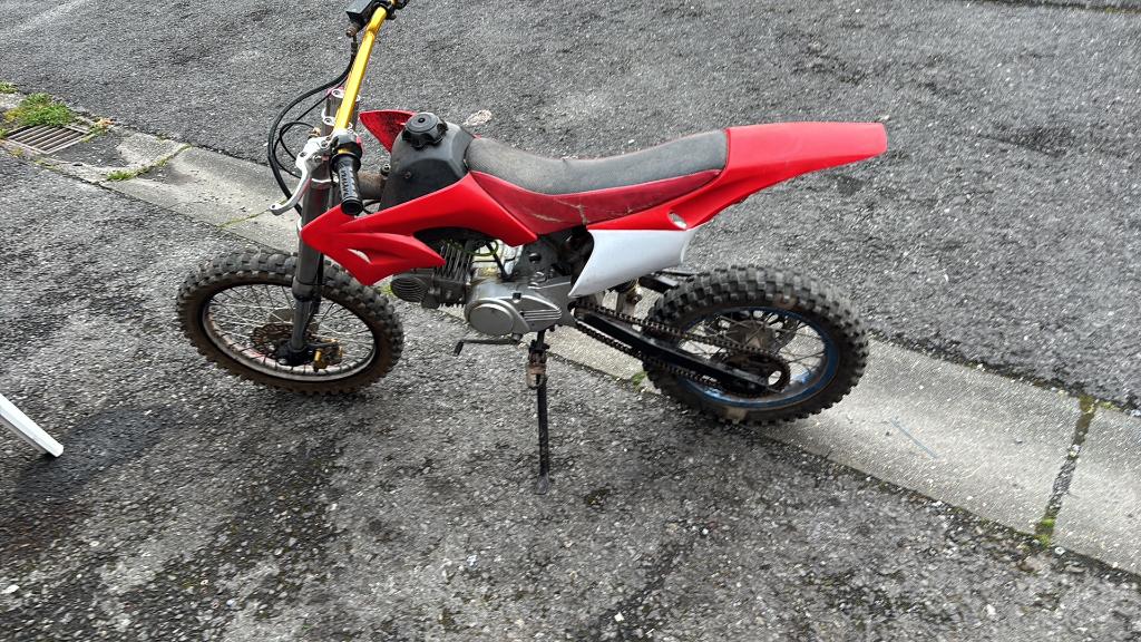 Moto, 2 cylindres, Particulier, Moto de cross, Plus de 35 kW