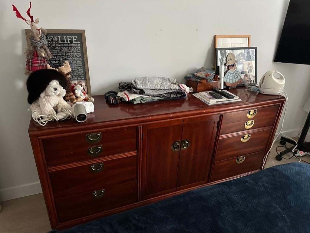 meuble anglais de marine, Enlèvement