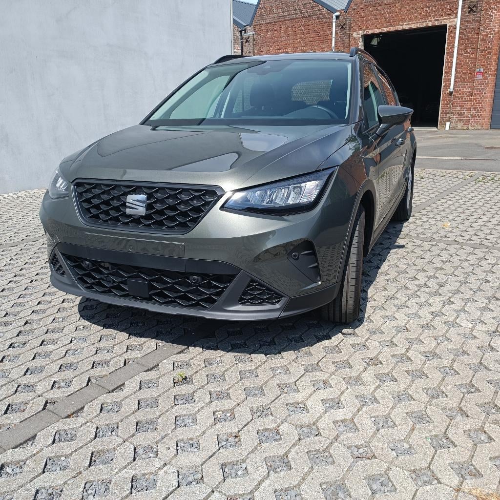 seat arona style,automaat,1900 km,veel opties,als nieuw, https://public.car-pass.be/vhr/b5445de8-be0f-4bac-a886-f1bc3cbc9a20, Stof
