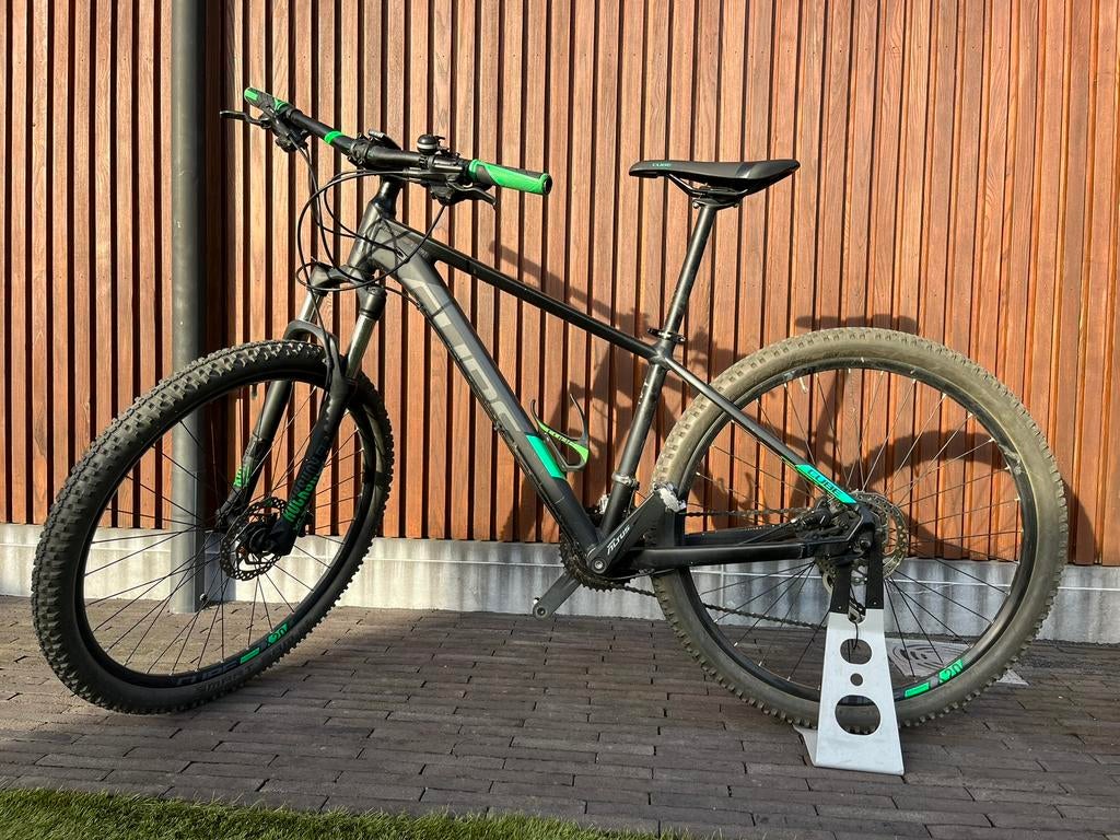 Degelijke Cube MTB voor tiener, Fietsen en Brommers, Fietsen | Mountainbikes en ATB, Gebruikt, Hardtail, Heren, Ophalen
