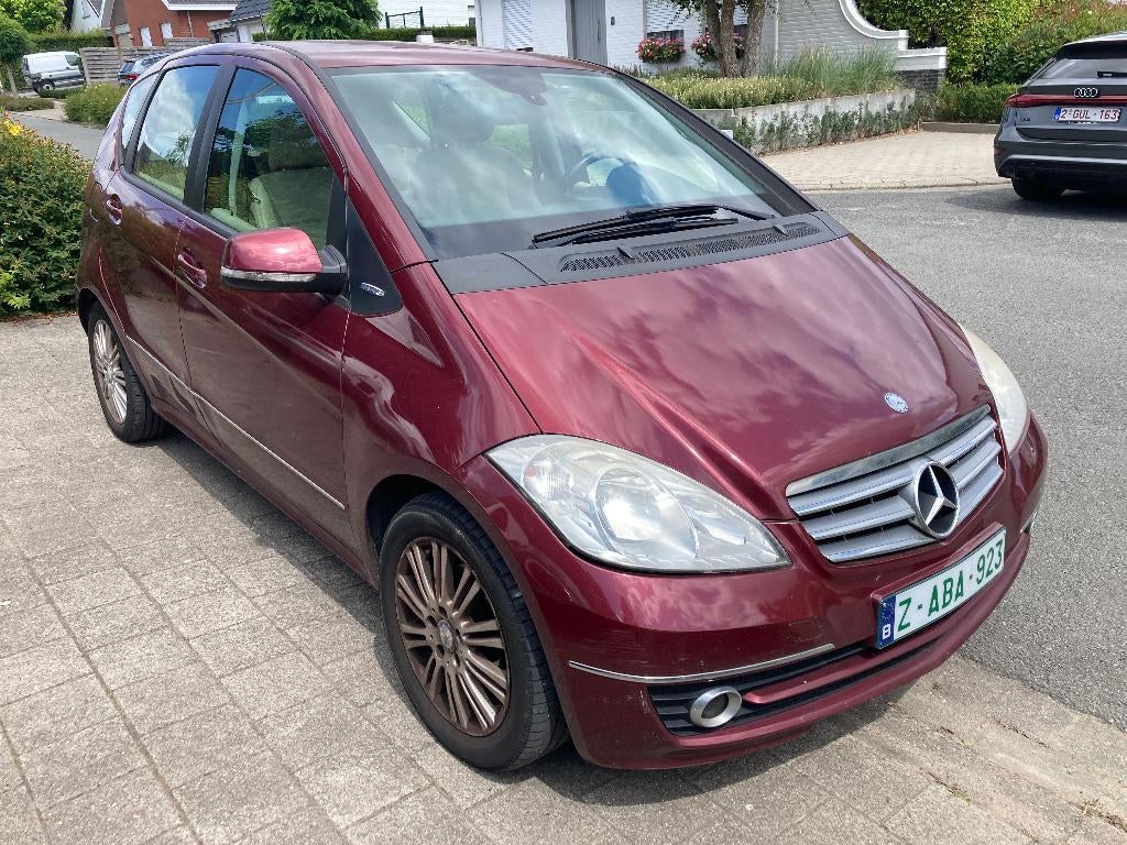 Mercedes A150 marchand/export (lire l'annonce svp), Autos, Cuir, Achat, Beige, Boîte manuelle