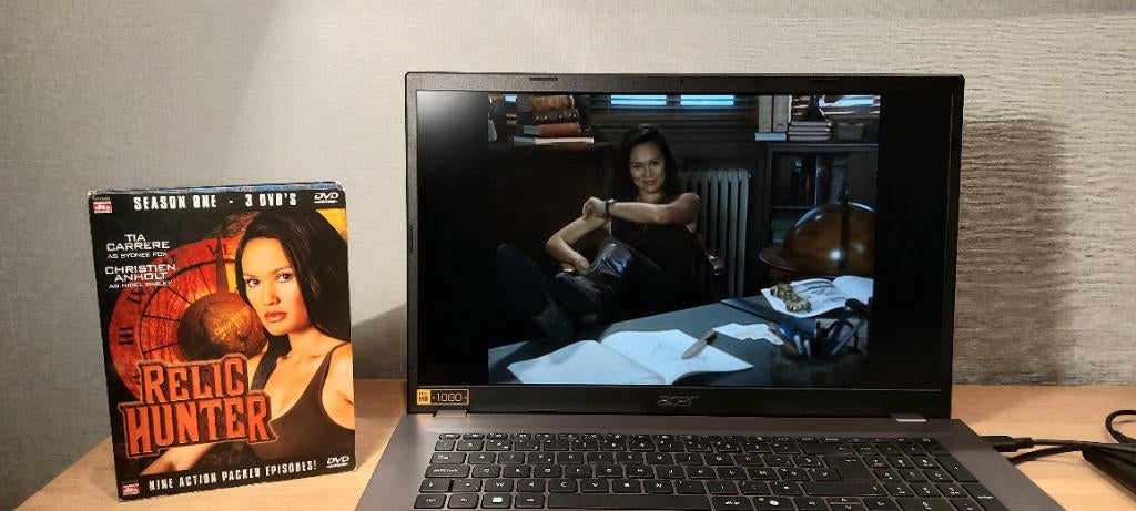 DVD des saisons 1 et 2 de Relic Hunter, CD & DVD, Coffret, Comme neuf, À partir de 12 ans, Action et Aventure