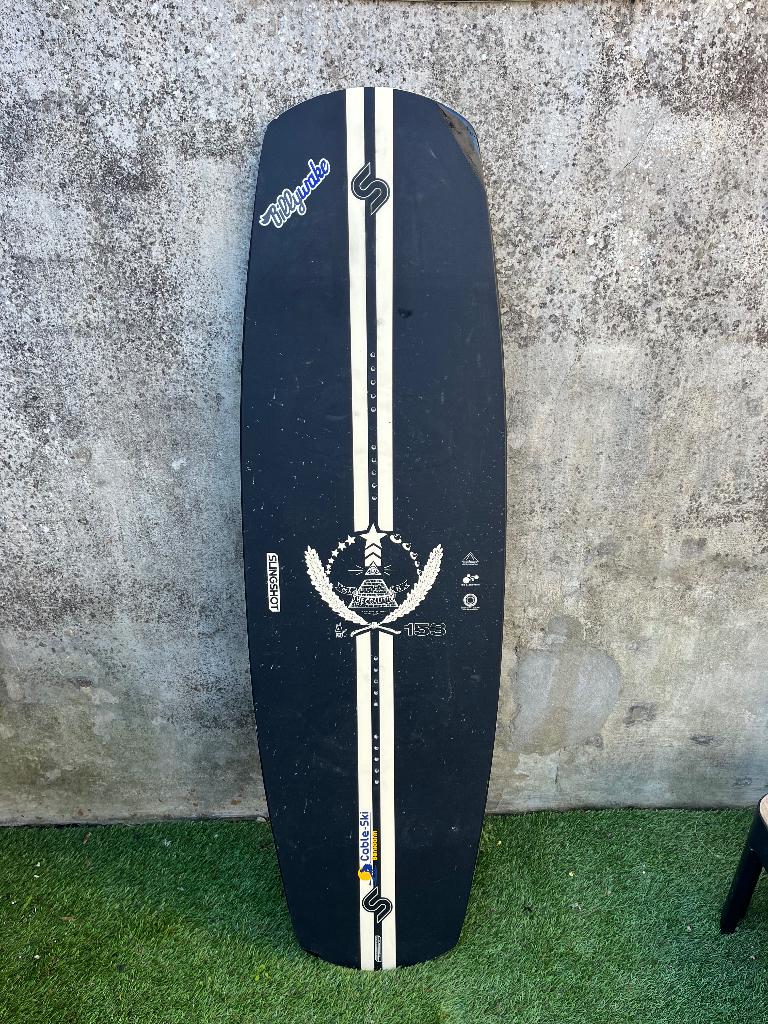 wakeboard slingshot 'the coalition' 153, Watersport en Boten, Overige Watersport en Boten, Gebruikt, Ophalen