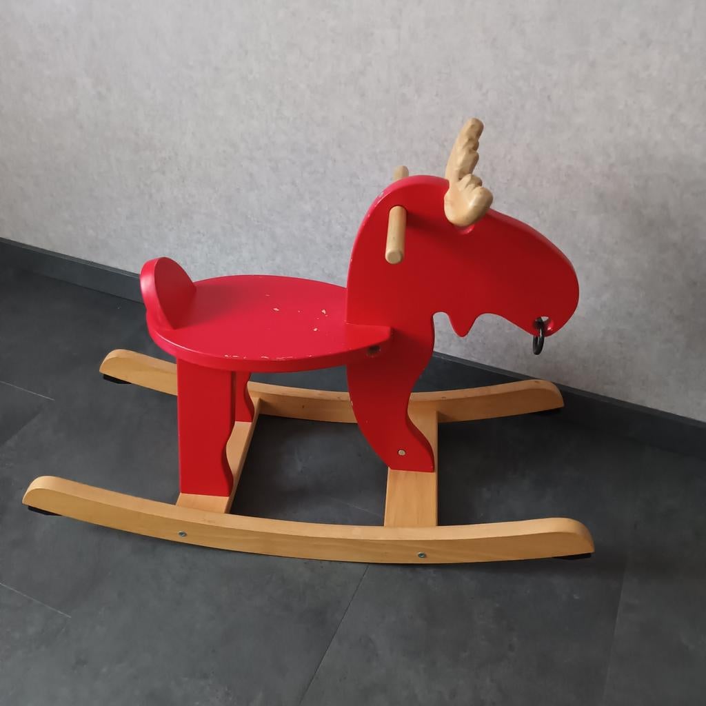 Schommelpaard, Ophalen