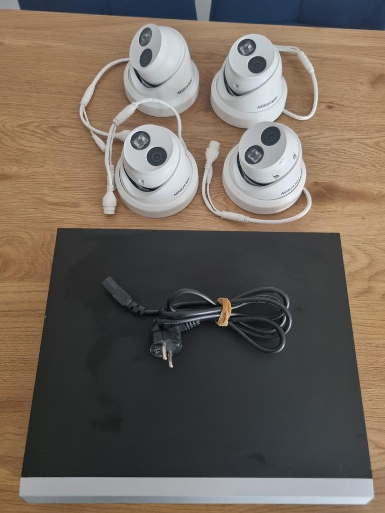 4 x caméra Hikvison, enregistreur POE+, NVR, caméras de surv, TV, Hi-fi & Vidéo, Enlèvement