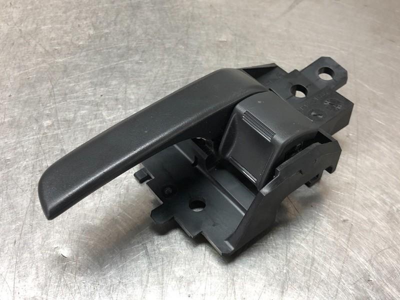 PORTIERGREEP BUITEN LINKS VOOR Eclipse Cross (GK / GL), Gebruikt, Voor, Mitsubishi