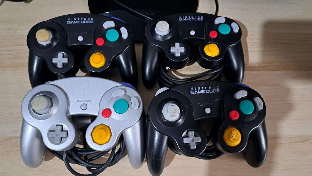 Manettes officiel nintendo gamecube micro cartes mémoires, Consoles de jeu & Jeux vidéo, Enlèvement ou Envoi, Comme neuf