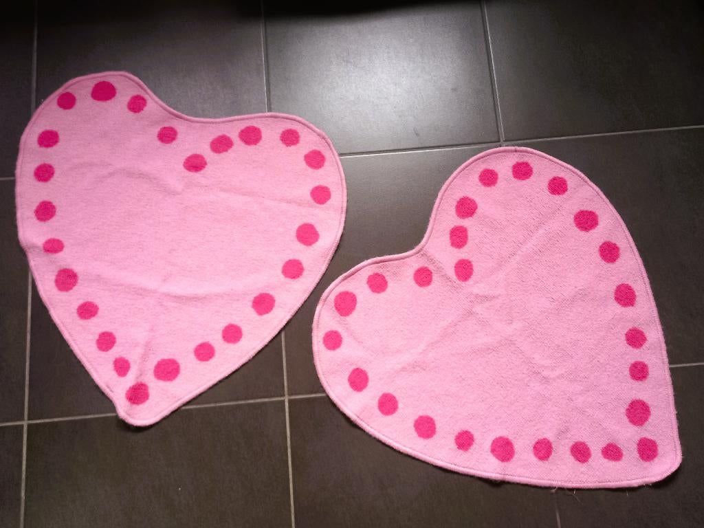 Tapijtjes hartje, Kinderen en Baby's, Kinderkamer | Inrichting en Decoratie, Ophalen of Verzenden, Gebruikt, Kleed of Kussen