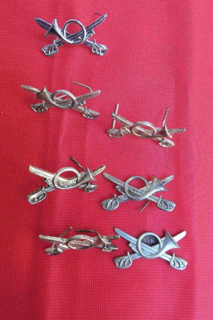 Insigne métal pour épaulettes Chasseurs à Cheval, Collections, Enlèvement ou Envoi, Armée de terre, Emblème ou Badge