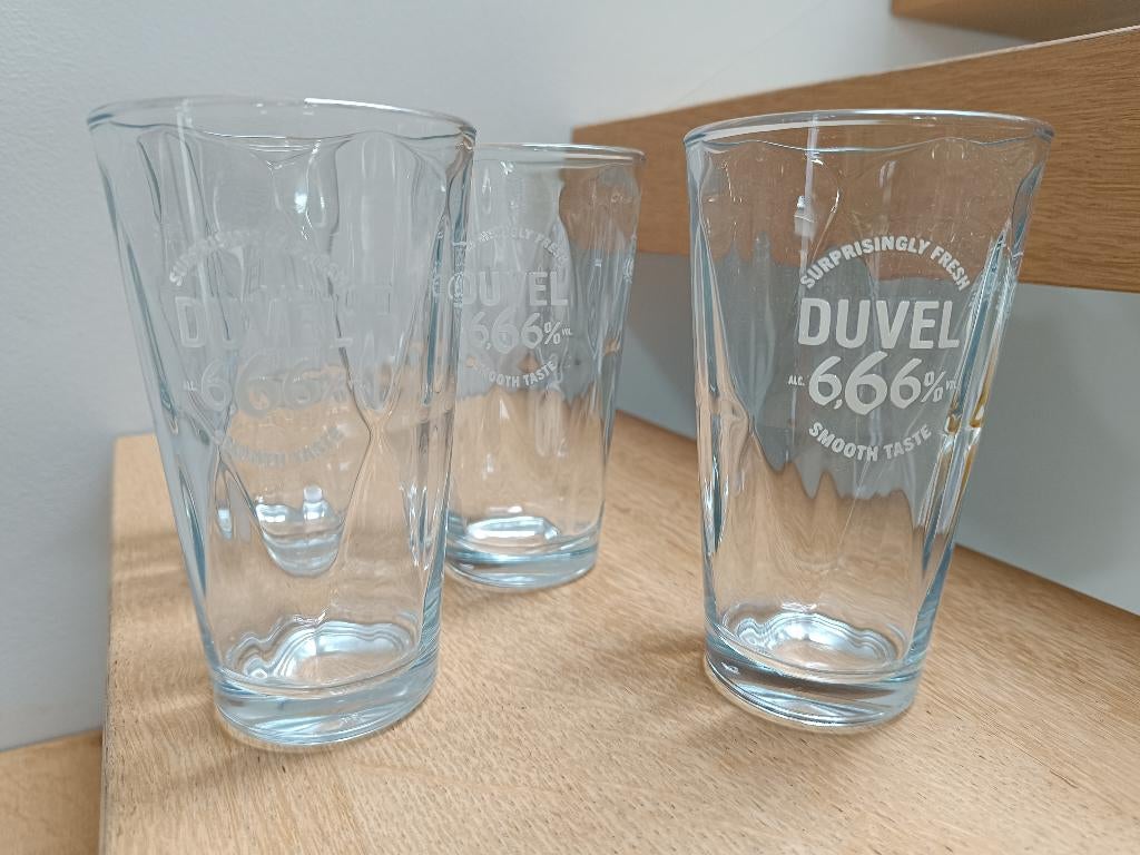 4 verres à bière Duvel 666 - Belgique, Collections, Enlèvement ou Envoi, Duvel