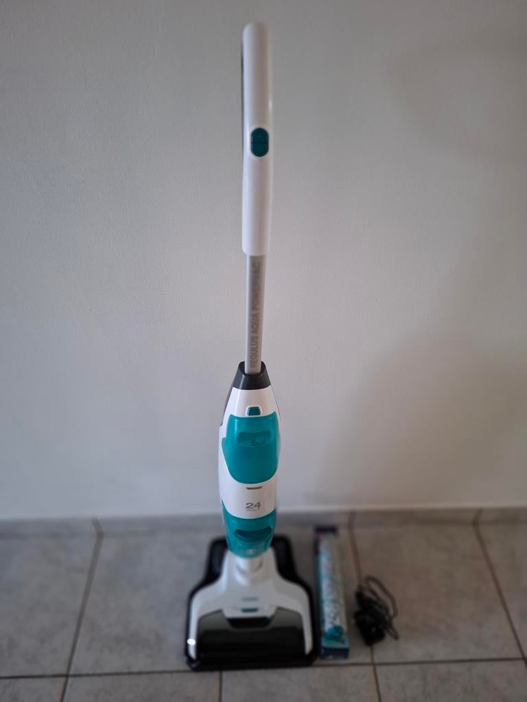 Aspirateur Leifheit Regulus Aqua Power Vac, Enlèvement, Utilisé, Réservoir, Aspirateur