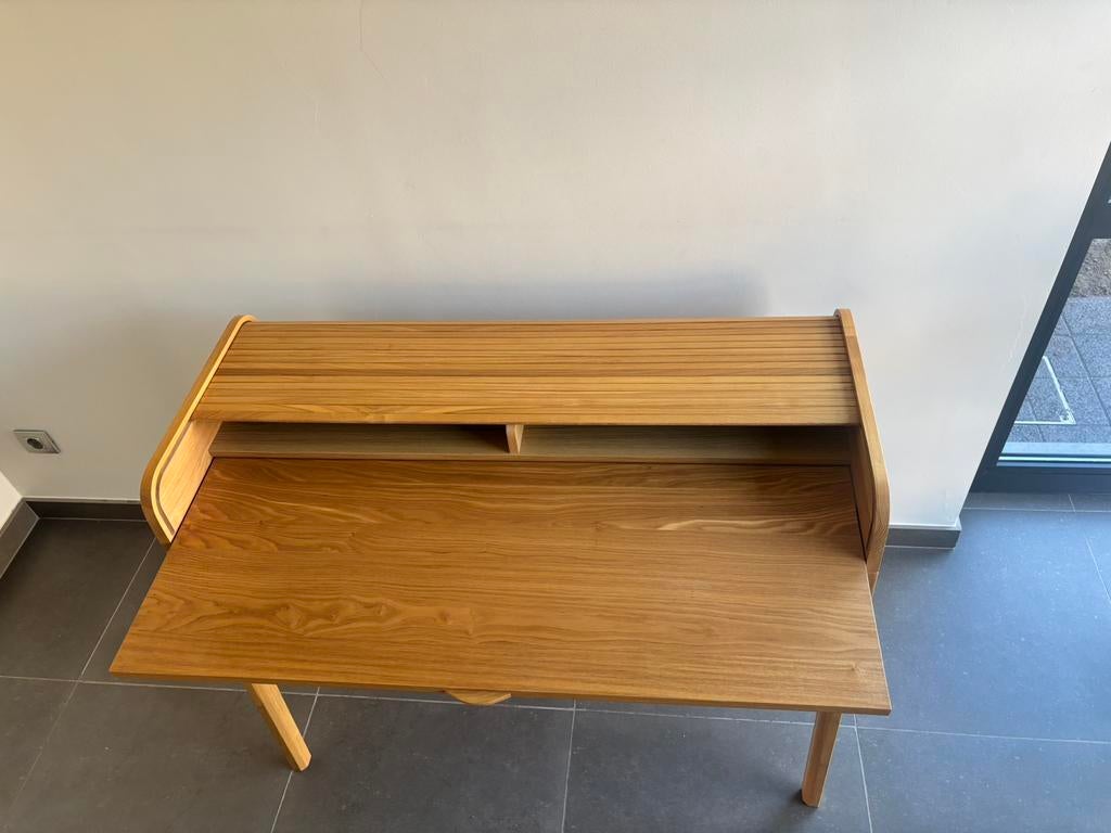 Prachtig houten bureau met vintage look, Huis en Inrichting, Kasten | Secretaires, Ophalen, Zo goed als nieuw