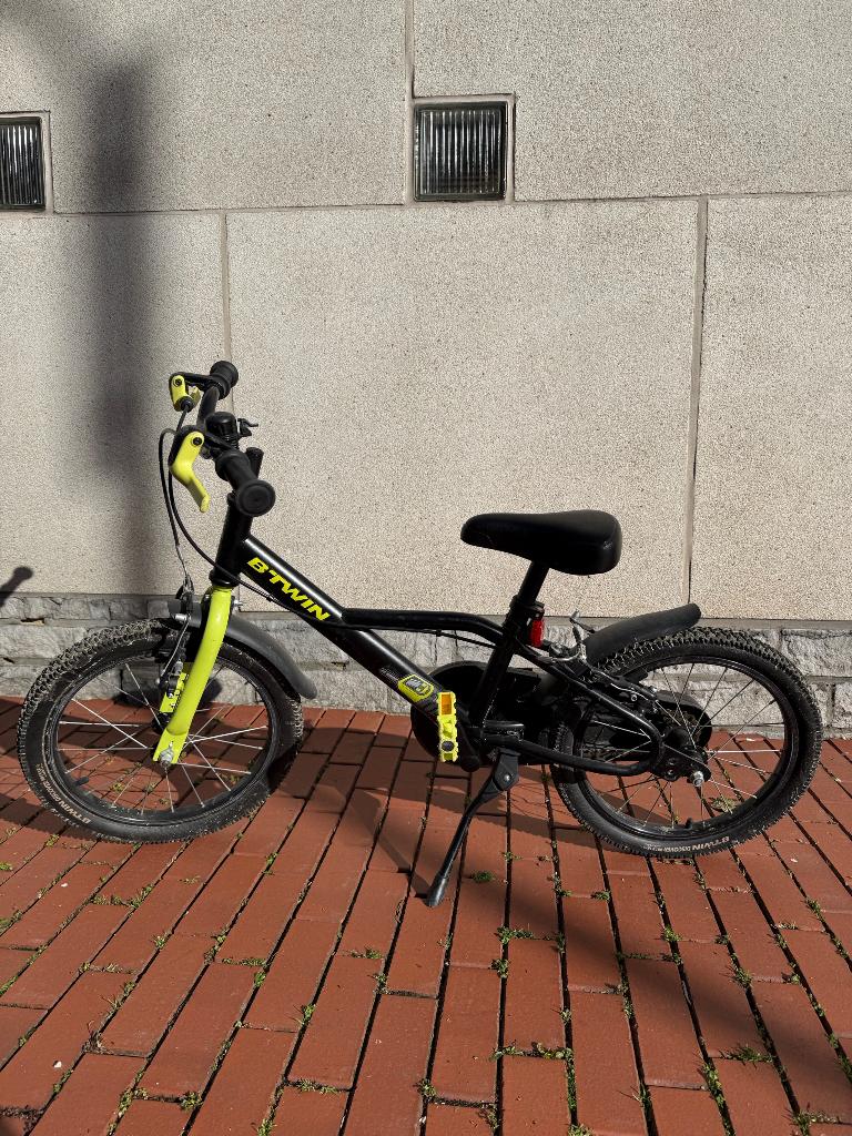 Vélo Btwin DARK HERO 500 - 16 pouces, Vélos & Vélomoteurs, Enlèvement, Comme neuf, 16 à 20 pouces, B’twin