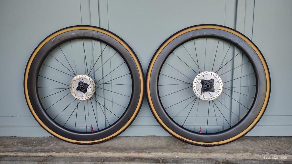 Carbon Wielen 50mm (FastR, incl. banden en schijven), Ophalen, Carbon